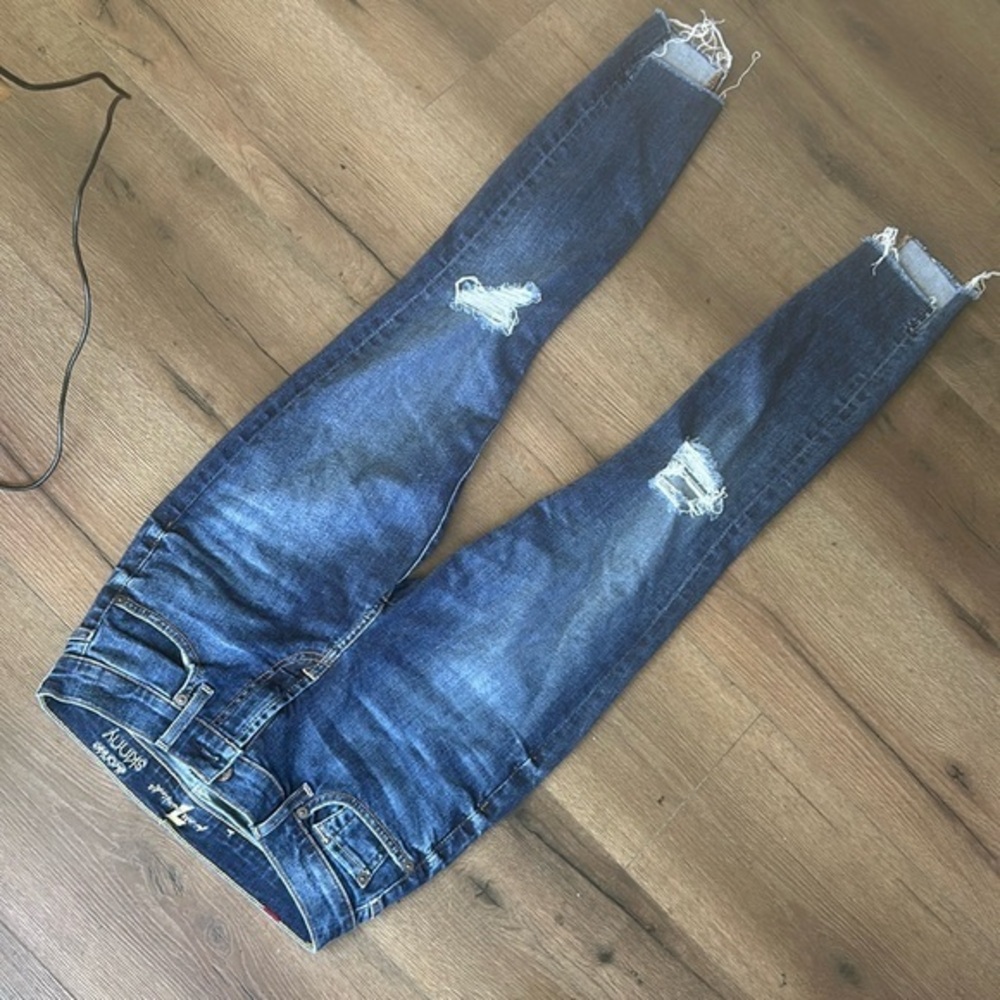 7 for all Mankind Jeans !! Size 24